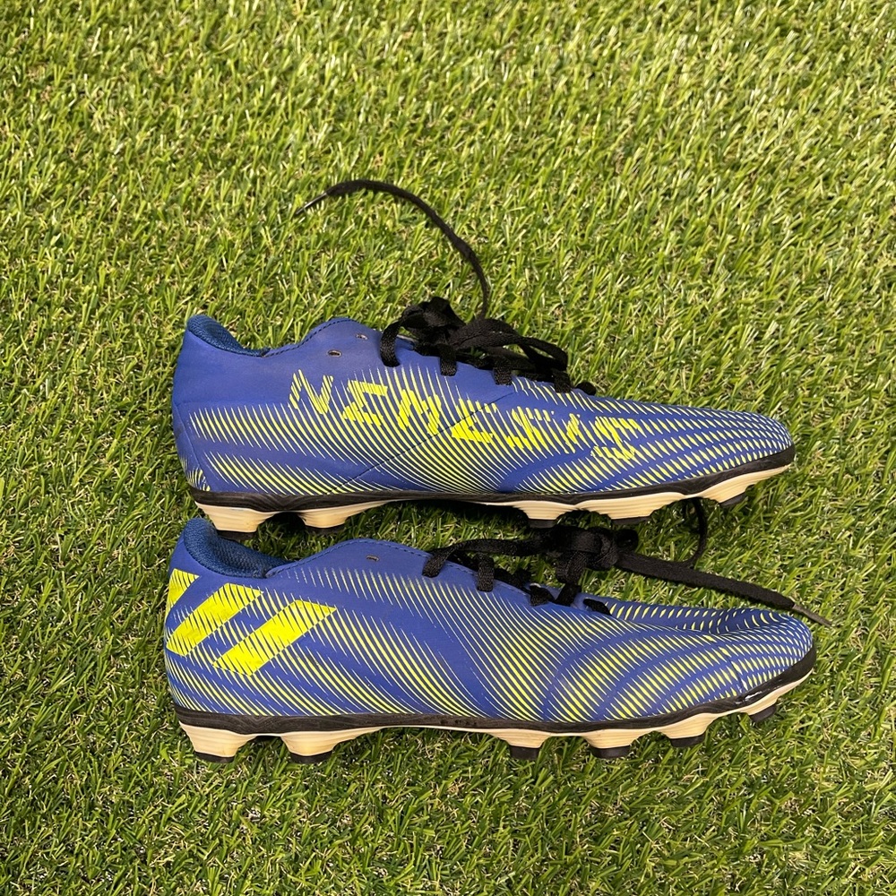 Adidas Nemeziz soccer cleats in youth size 6.5Y